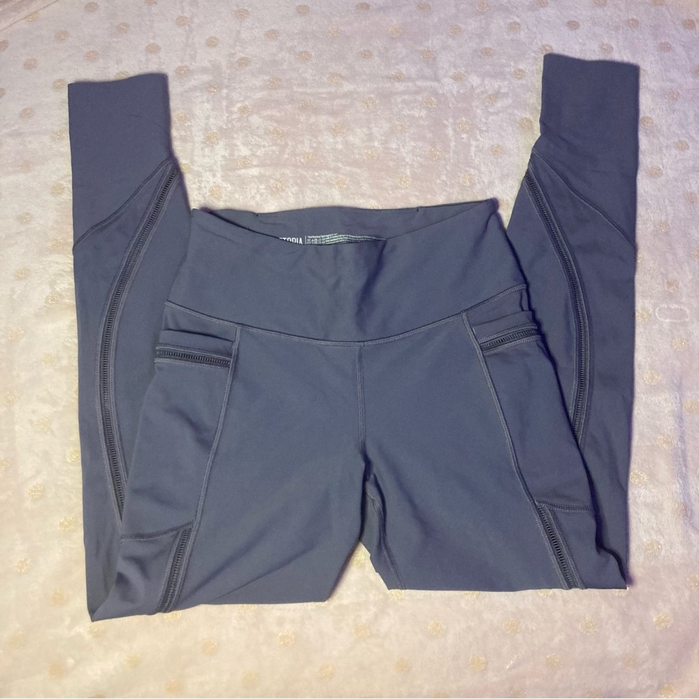 Victoria's Secret Purple Leggings with Pockets
